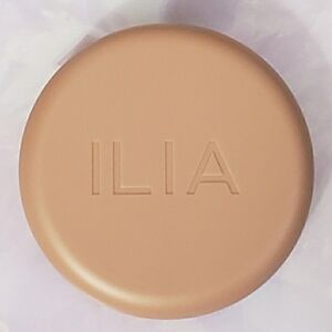 ILIA Soft Focus Blurring Blush ( Breathless )
